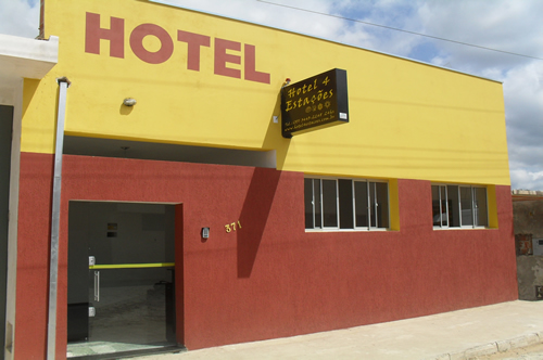 Hotel <i><a href='#'> 4 Estaes</a></i>